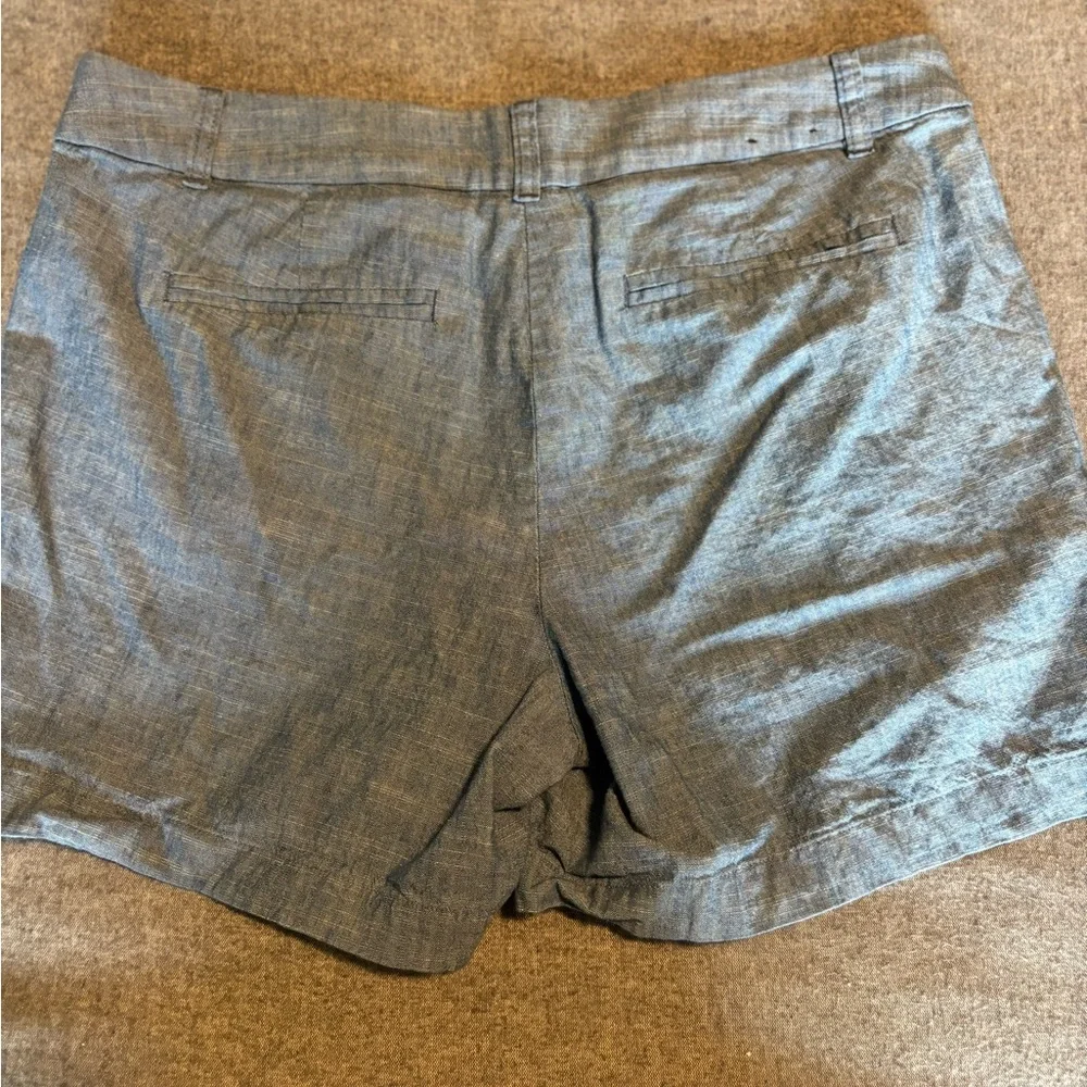 J. Crew 5”‎ Classic Chambray short Medium echo blue wash Size 10